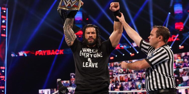 Reigns wrecks everyone, wins Universal Title at WWE Payback