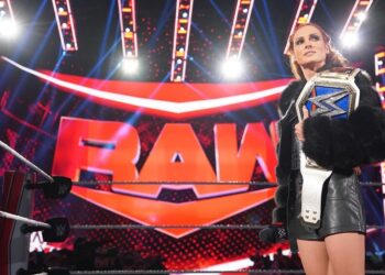 Becky Lynch ready to steal the show at WWE Crown Jewel